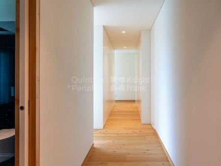 Luxury Apartment for rent in Cascais, Lisbon - Photo 2