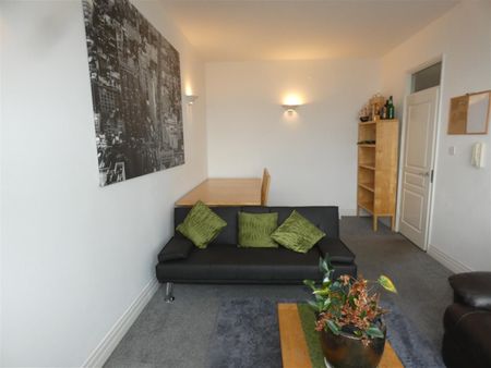 1 bed apartment to rent in The Wills Building, Wills Mews, NE7 - Photo 2