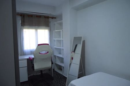 Calle del Doctor Manuel Candela, Valencia, Valencian Community 46021 - Photo 3