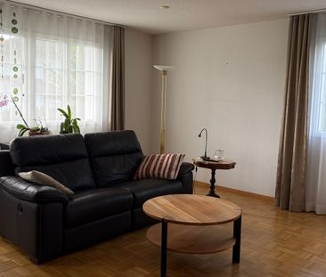 charmantes Einfamilienhaus mit viel Umschwung - Foto 1