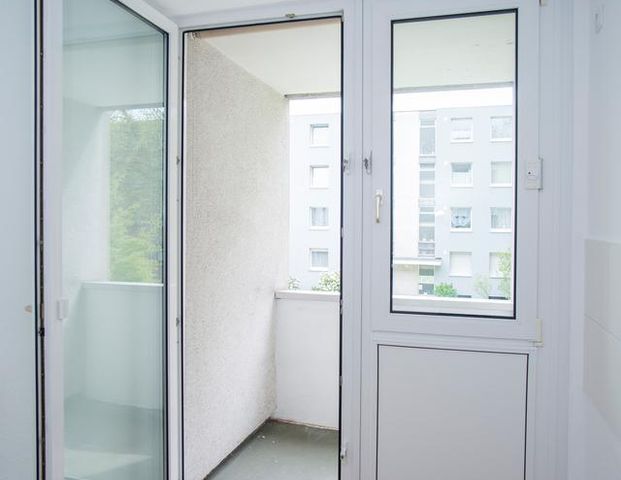 ** FRISCH SANIERT ** 2-Zimmer-Wohnung mit Südloggia - Photo 1