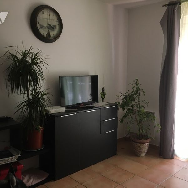 Appartement de type T2 2éme étage de 40 m² dans résidence avec place de parking. Balcon 6m². - Photo 1