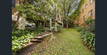 Thoughtfully Laid-Out Northern Brilliance - Photo 3