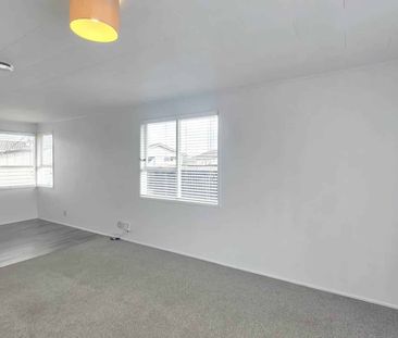 Comfortable & Secure 4-Bedroom Family Home - Photo 4