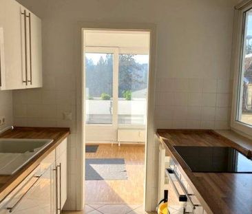 Ruhige, sonnige 4-Zimmer-Wohnung am Neroberg! - Photo 4