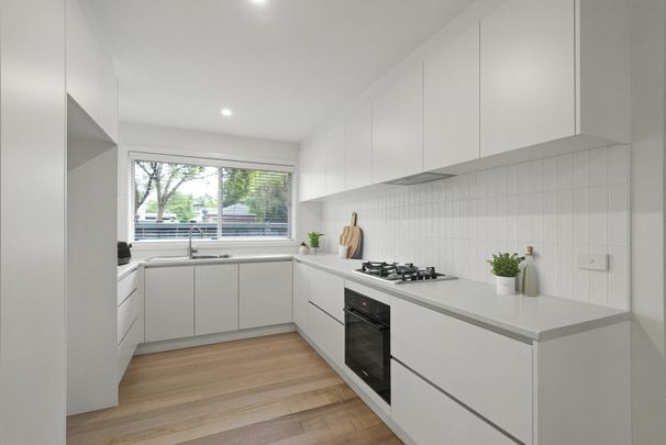 Stunning renovated 2 bedroom home in prime Mentone location - UNFURNISHED - Photo 1