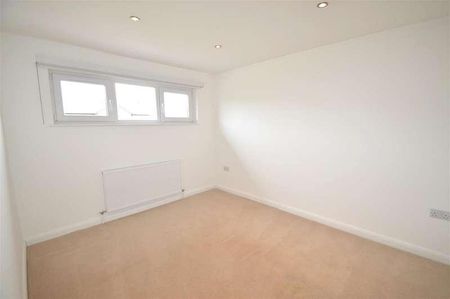 Fern Hill, St. Quentins Close, Llanblethian, Cowbridge, CF71 - Photo 5