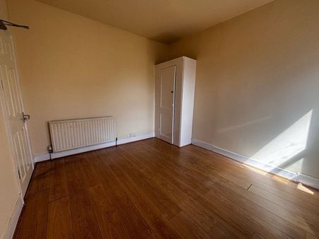 Room in a Shared House, Margery Park Road, E7 - Photo 3