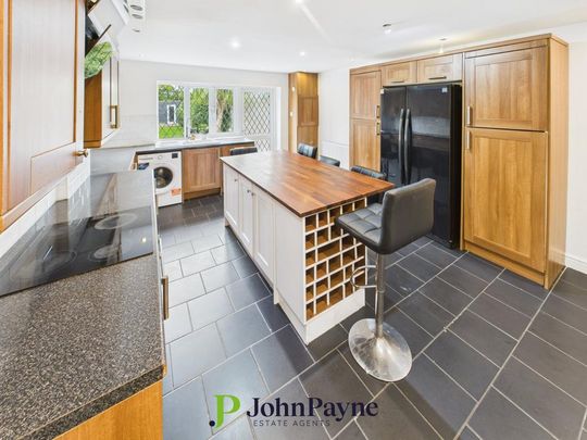 4 bedroom semi-detached house to rent - Photo 1