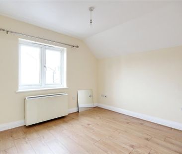 2 bedroom maisonette to rent - Photo 6