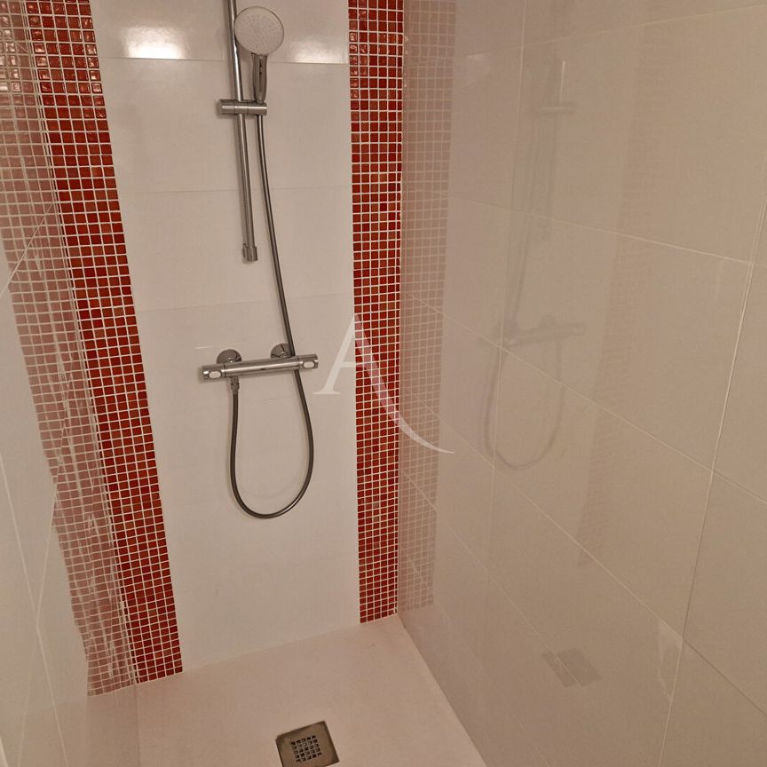 Location Appartement 3 pièces 81m² - Photo 1