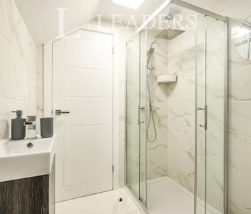 1 bedroom in a house share to rent - Photo 6