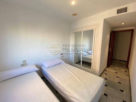 4 room luxury Flat for rent in Benidorm, Valencia - Photo 5