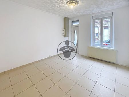 Location Maison 3 pièces 59 m2 à Saint-Quentin - Photo 2