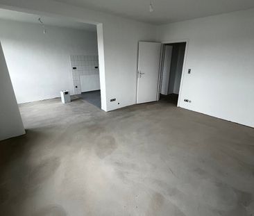 Großzügige 3-Zimmer-Wohnung mit Essplatz // 4.OG mitte - Photo 1