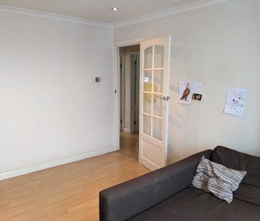 2 Bed Flat, Sudbury Court Road, HA1 - Photo 2