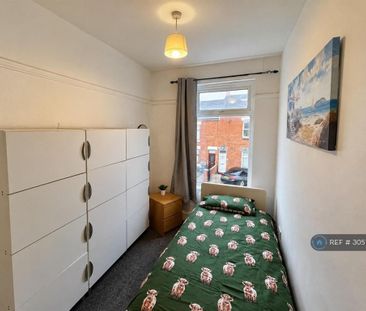 4 bedroom terraced house to rent - Photo 3