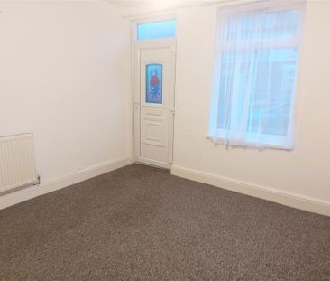 3 bedroom End of terrace house to rent - Photo 3
