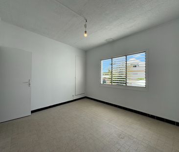 A LOUER - Saint-Denis centre-ville - Maison de ville mitoyenne T3 a... - Photo 1