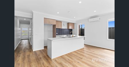 Brand new Stunning Family Home in Manor Lakes! - Photo 3