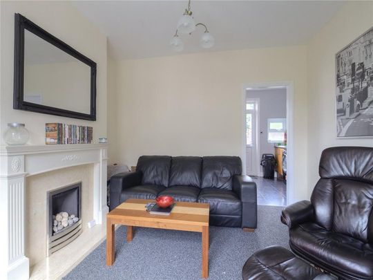 2 bedroom terraced house to rent - Photo 1