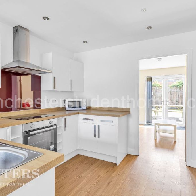 Lower Broughton Road, Salford, M7 2JS - Photo 1
