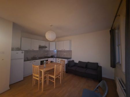 2 Bed Flat, Bow Road, E3 - Photo 4