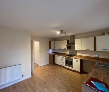 4 bedroom detached house to rent - Photo 6