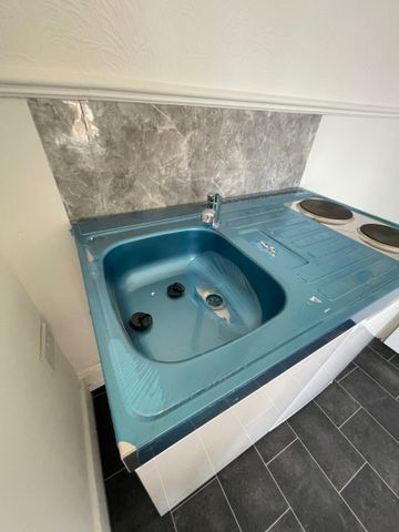 To Let: Albert Terrace - Photo 5