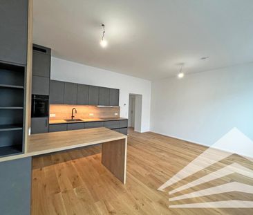 Altbauflair trifft moderne Ausstattung! Erstbezug nach Generalsanie... - Foto 5