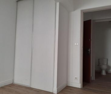 Location Appartement 2 pièces 42m² AGEN 47000 - Photo 3