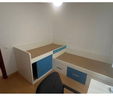 Piso en alquiler de larga temporada con terraza, garaje y trastero ... - Photo 2