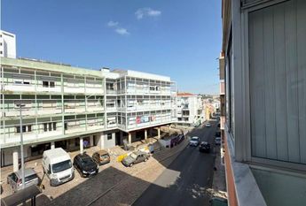 Apartamento T3 em Setúbal