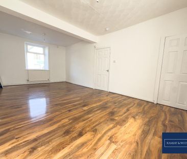 2 bedroom terraced house to rent - Photo 6
