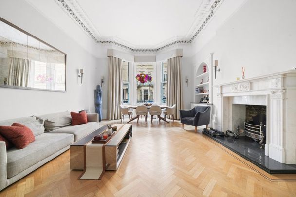 De Vere Gardens , London, W8 - Photo 1