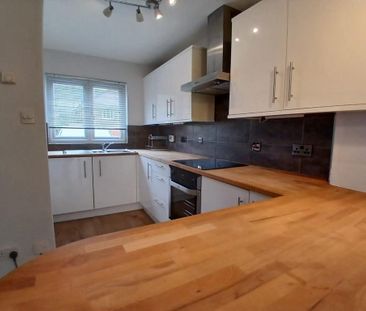 2 bedroom terraced house to rent - Photo 3
