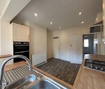 2 bedroom terraced house to rent - Photo 6