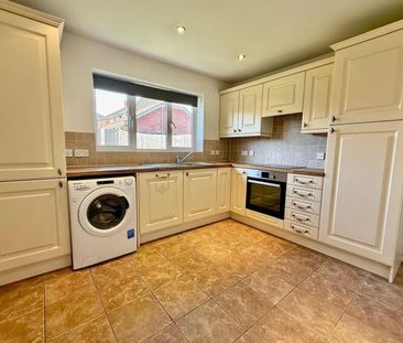 Bell End, Rowley Regis, West Midlands - Photo 6