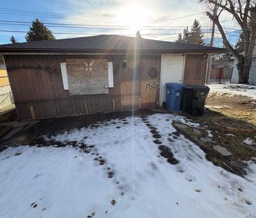 House in NW - Photo 5