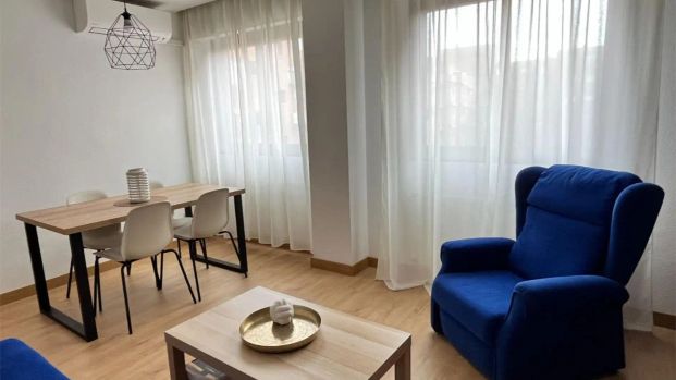 Piso de alquiler en Calle Vinegra, 3, Los Cármenes - Photo 1