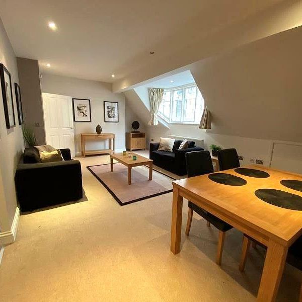 2 bedroom flat to rent - Photo 1