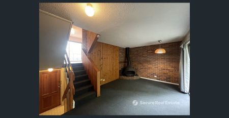 Prime Paddington Position - Tri level Townhouse with Pool. - Photo 2