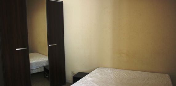 Location Appartement 1 pièce 44m² - Photo 2