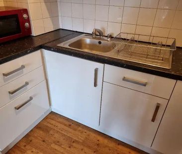 6 Bed Room - Photo 6