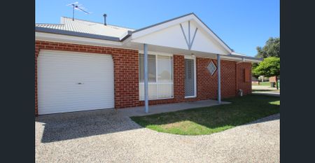 LOW MAINTENANCE LIVING IN WEST WODONGA - Photo 5