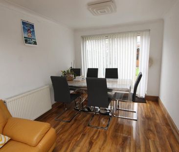 5 bedroom semi-detached house to rent - Photo 2