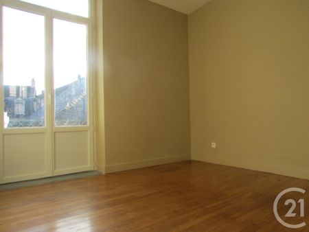 Location Appartement 2 pièces 28m² SOUILLAC 46200 - Photo 3