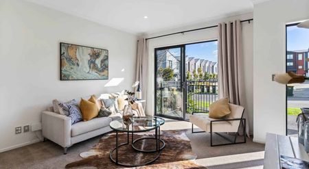 Modern Stylish Home - Photo 3