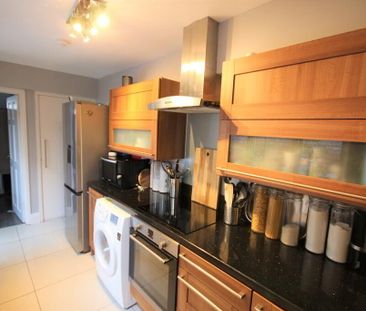 33 Kerrsland Crescent, BT5, Belfast - Photo 6