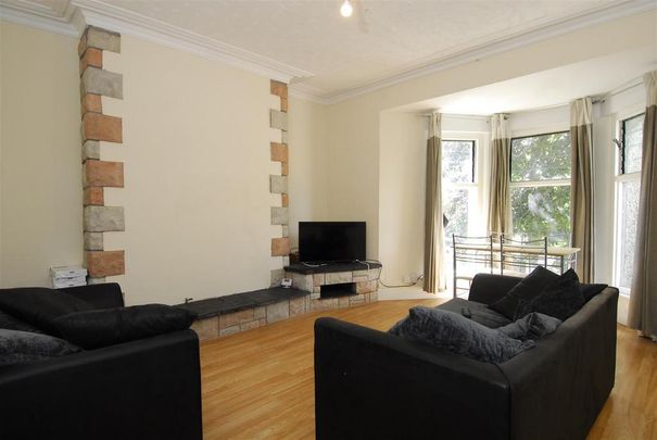 3 bedroom flat to rent - Photo 1